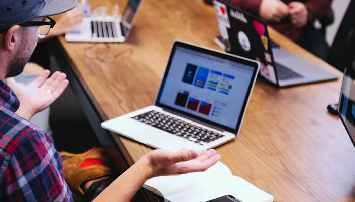 Woman Maliciously Complies With Boss&rsquo; Orders To Go Home And Change, Ruins An Important Meeting