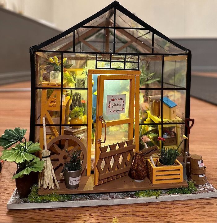 Tired Of Typical Art Supplies? Surprise Your Plant-Loving Friend With This DIY Mini Greenhouse Building Kit!