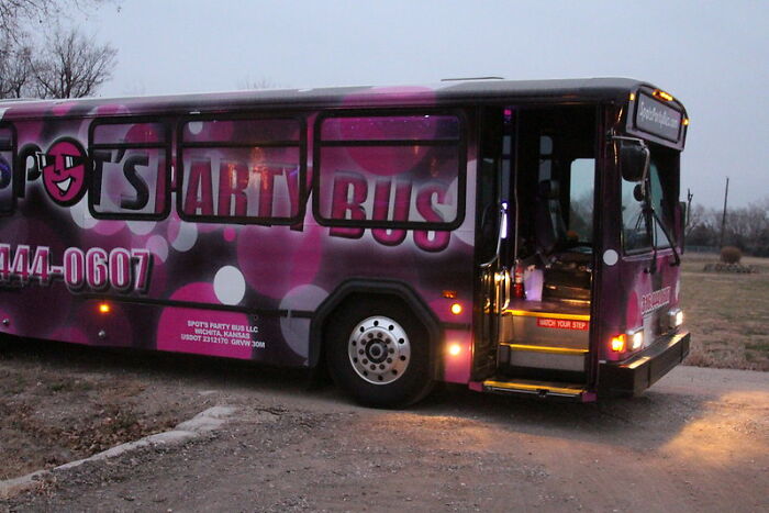 “What Was The Worst Or Craziest Thing You Saw At A Stag Or Bachelorette Party?” (30 Stories)