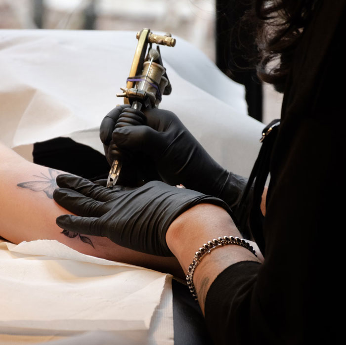 35 Wild And Untold Secrets Shared Anonymously In This Online Thread