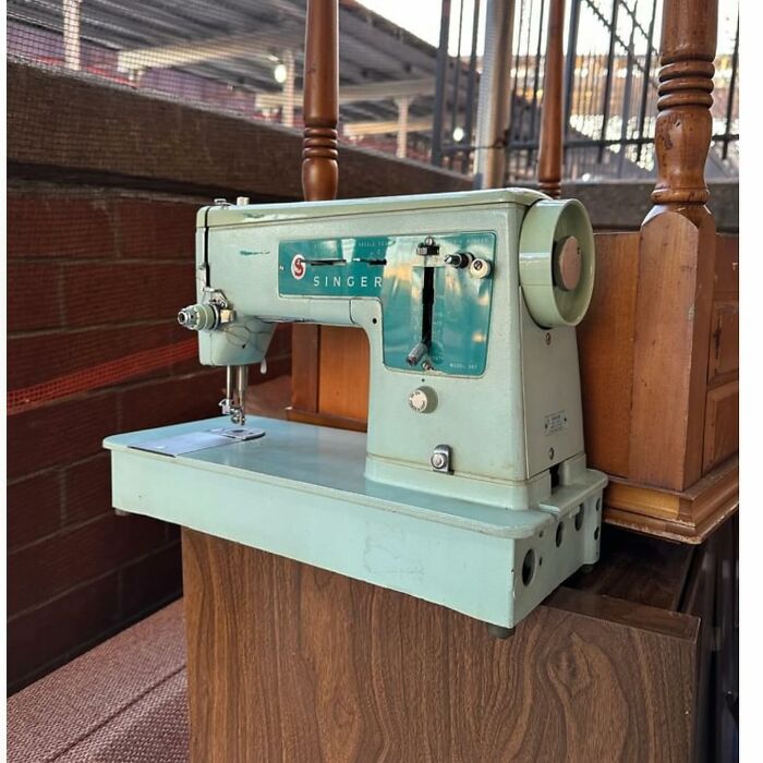 Great Stoop! In Two Bridges /Chinatown In Between Cherry And Rutgers