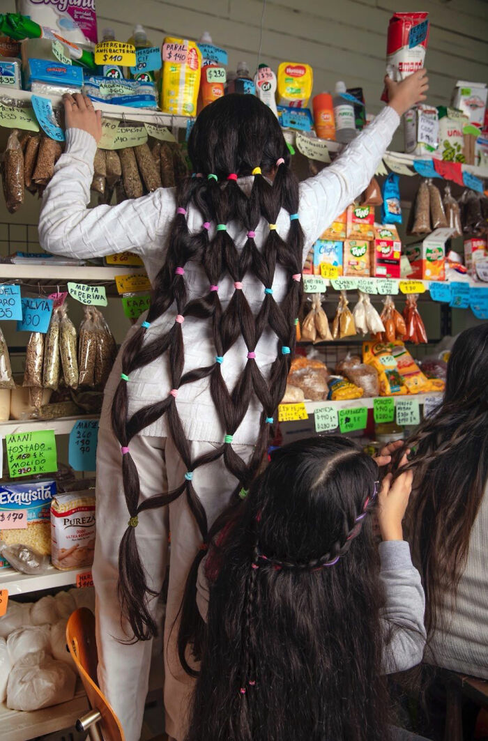 Argentine Photographer Has Been Photographing Women With Long Hair In Latin America For 17 Years