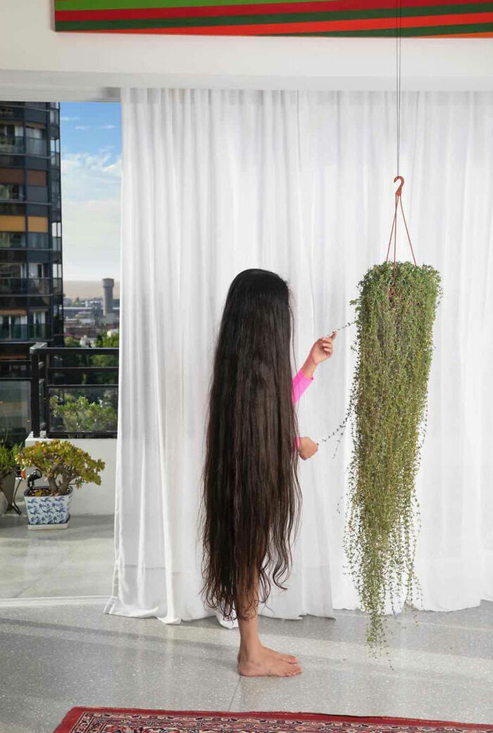 Argentine Photographer Has Been Photographing Women With Long Hair In Latin America For 17 Years
