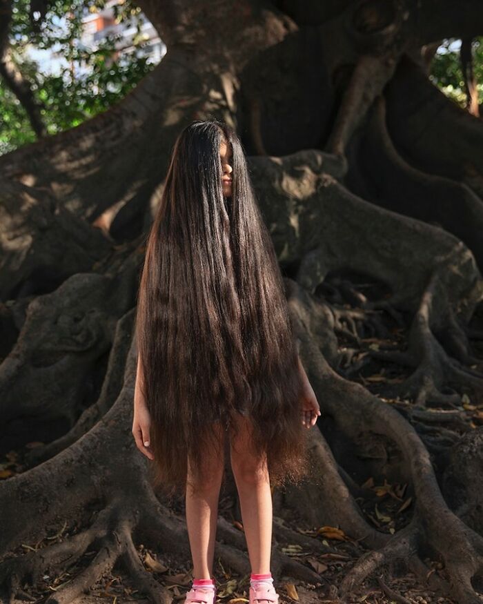 Argentine Photographer Has Been Photographing Women With Long Hair In Latin America For 17 Years