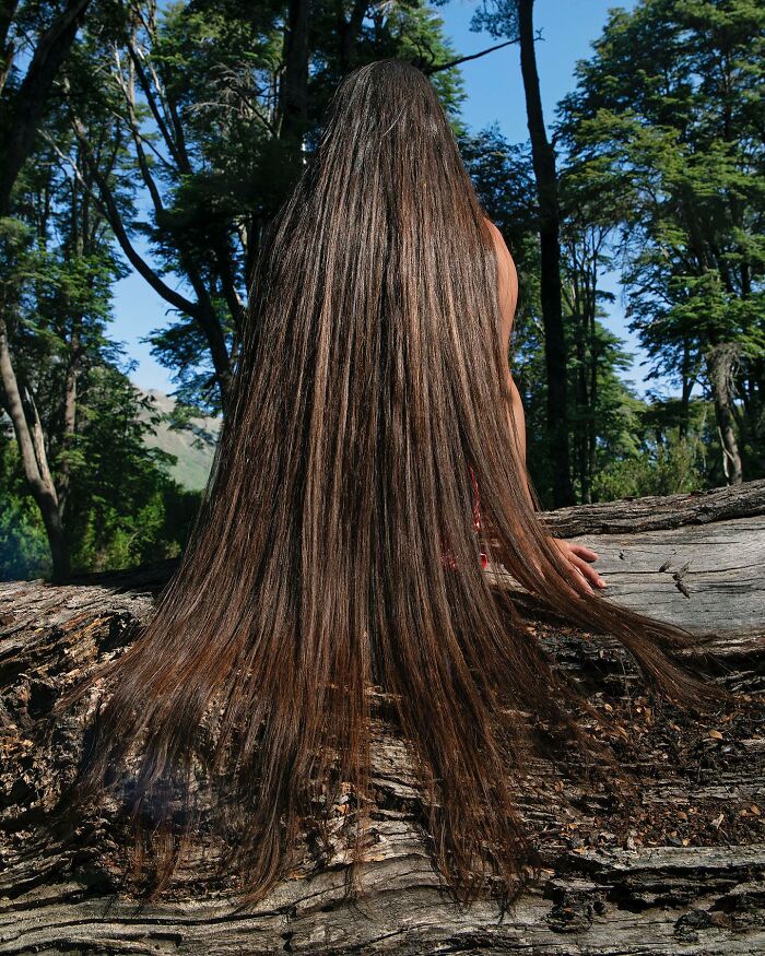 Argentine Photographer Has Been Photographing Women With Long Hair In Latin America For 17 Years