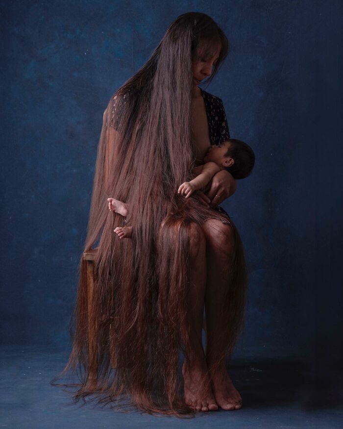 Argentine Photographer Has Been Photographing Women With Long Hair In Latin America For 17 Years