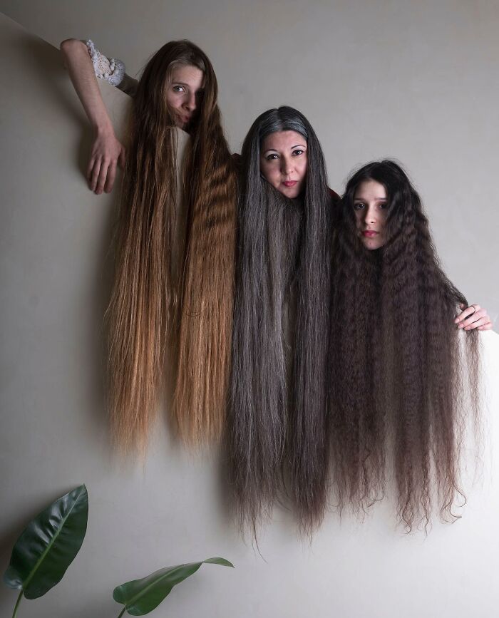 Argentine Photographer Has Been Photographing Women With Long Hair In Latin America For 17 Years