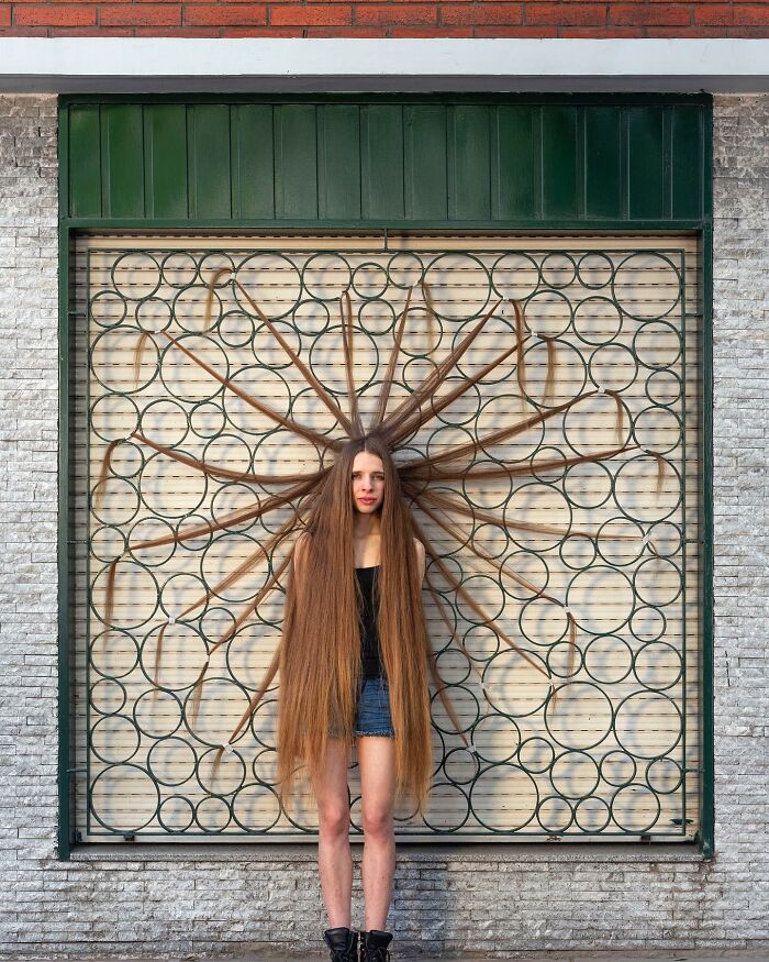 Argentine Photographer Has Been Photographing Women With Long Hair In Latin America For 17 Years