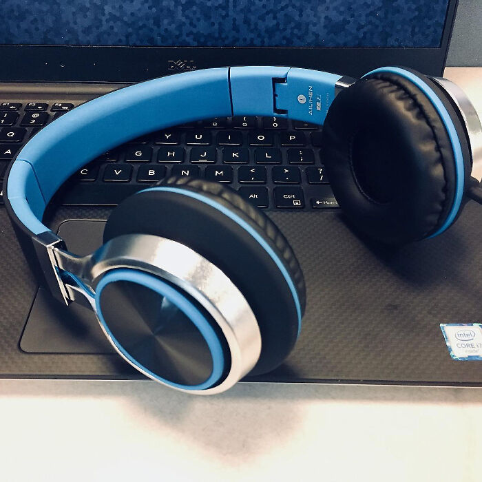  Wired Headphones With Mic And Volume Control - Compact, Colorful, And Ready For Any Device