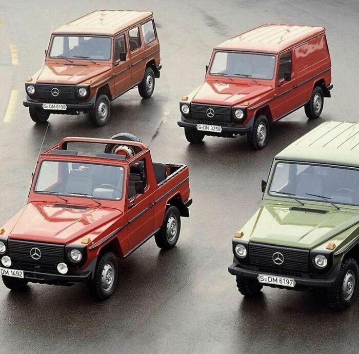 Fleet Of Early 90’s Mercedes-Benz 300ge Wagons