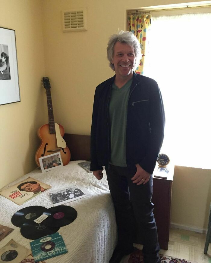 30 Celebrity Encounters So Awkward, You Can Feel The Secondhand Embarrassment A Mile Away