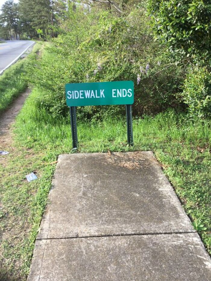 40 Chaotically Funny Signs Found In The Wild That Simply Had To Be Shared