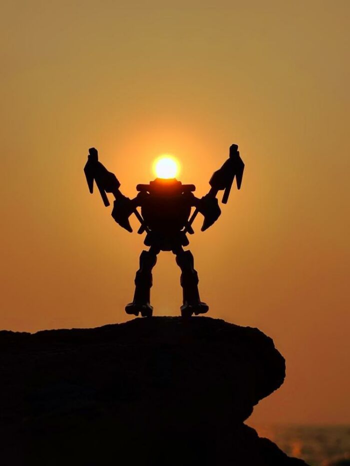 Golden Hour Gems: Aaditya Shrirang Bhat's Stunning Sunset Photo Stories