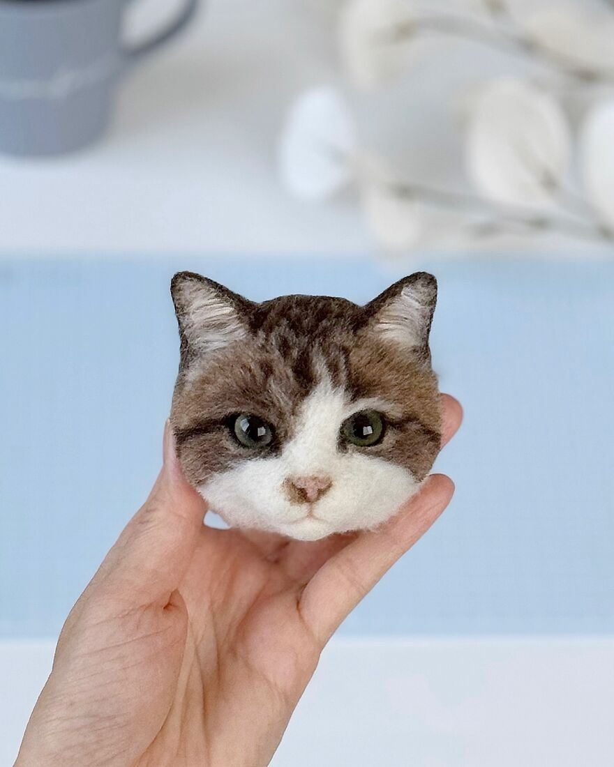 Japanese Artist Creates Cute, Realistic Cats With Felted Wool (Interview)