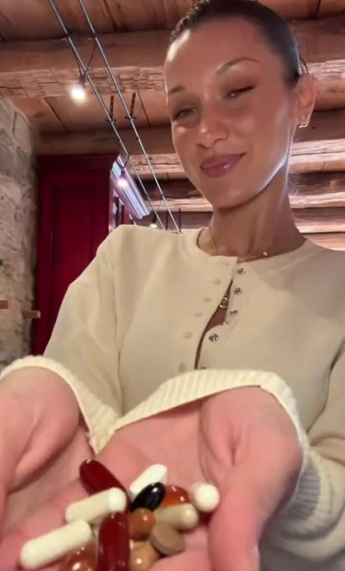 Bella Hadid's Over-The-Top Morning Routine With Cocktail Of Pills, Sage Cleanse Baffles Internet Bella Hadid's Over-The-Top Morning Routine With Cocktail Of Pills, Sage Cleanse Baffles Internet