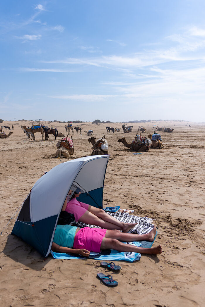 Sun, Sand, And Salesmen: 40 Pictures Of 'Looky Looky' Men And Other Beach Scenes