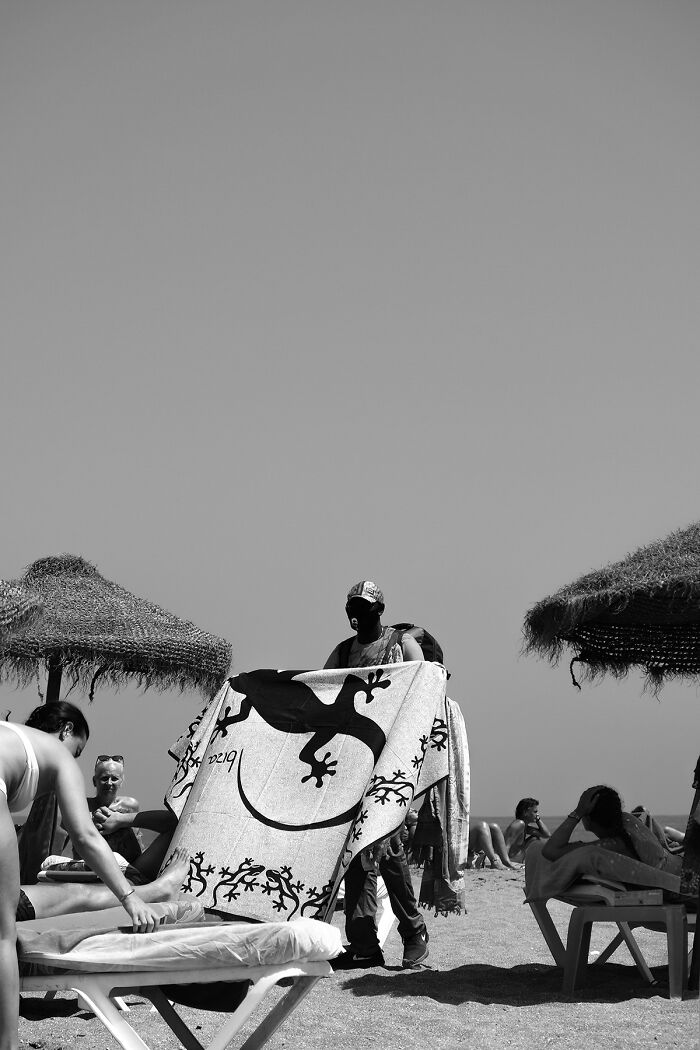 Sun, Sand, And Salesmen: 40 Pictures Of 'Looky Looky' Men And Other Beach Scenes