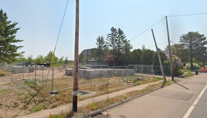 Billionaire&rsquo;s Wife Provokes Locals After Buying Homes In Same Area