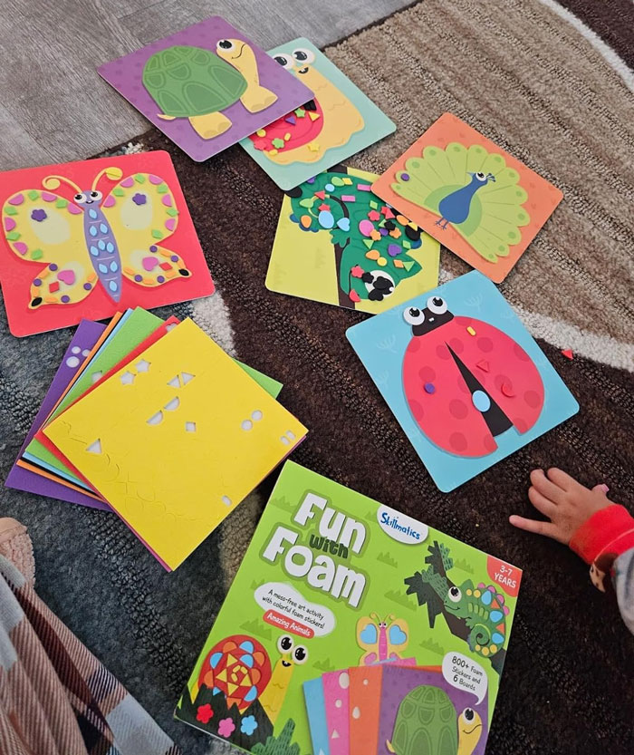  A No-Mess, On-The-Go Art Kit For Busy Moms And Little Artists. Travel-Friendly Creativity At Your Fingertips