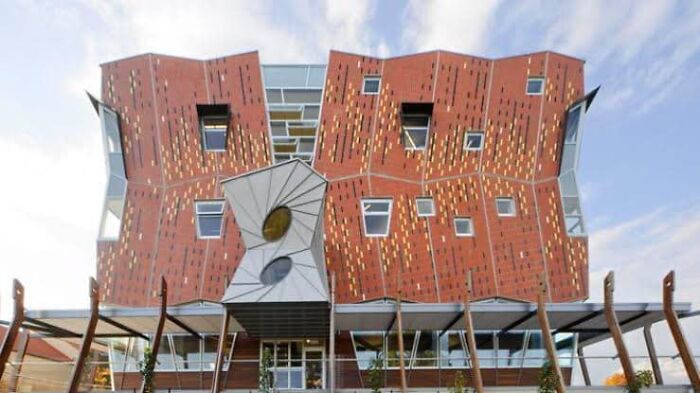 The De Young Centre For Performing Arts