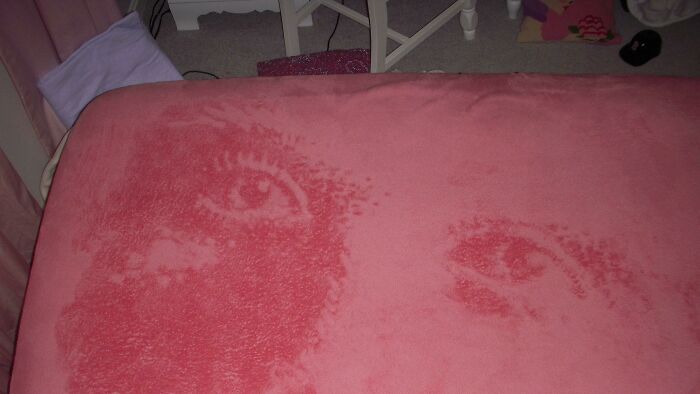 Used My Fingers To Make A 'Drawing' On Velvet