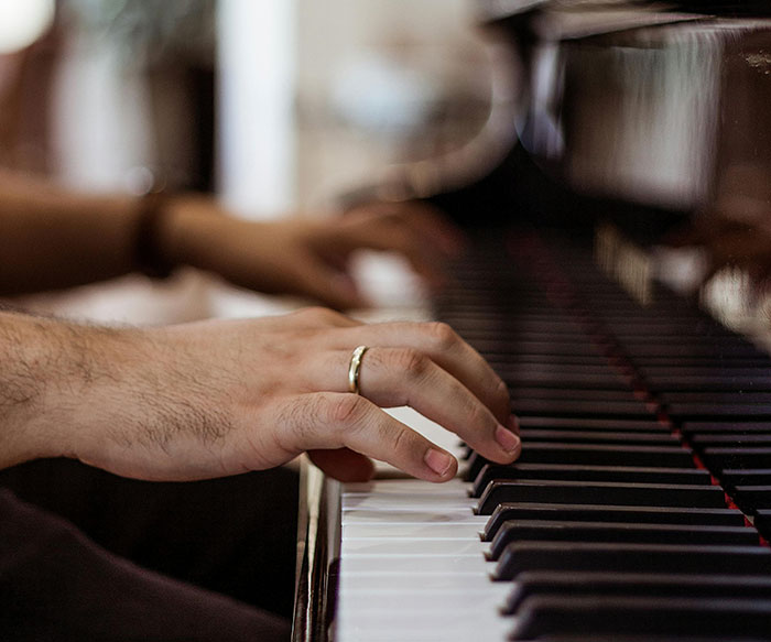 “No One To This Day Believes Me”: 30 Bizarre Things People Swear To Seeing