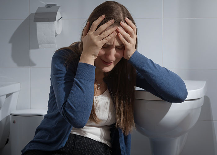 “I Called The Police”: Guy Can’t Stand GF’s Smell, Locks Her In The Bathroom For 3 Hours - 9