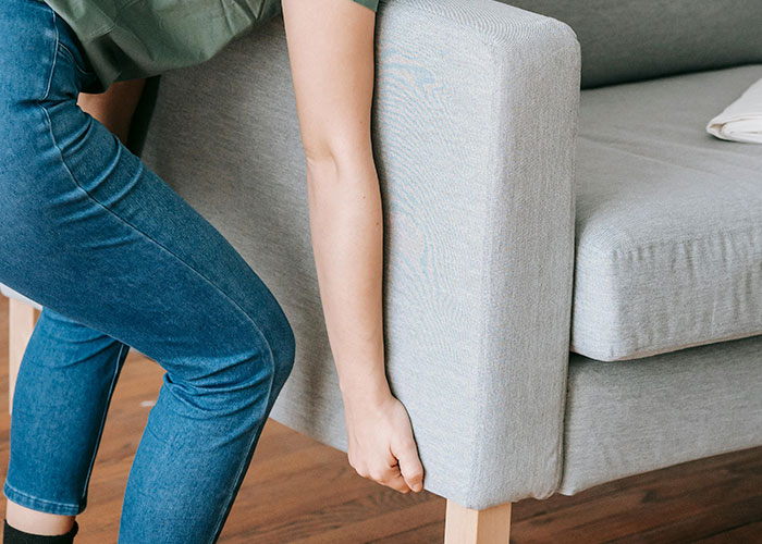 People Describe What It's Like To Have Their Broke Boomer Parents Move In With Them (30 Stories)