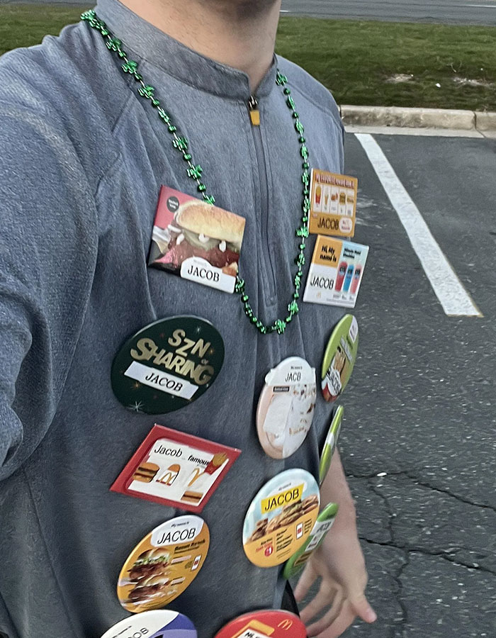 People Share Strange Items They Took From Past Jobs People Share Strange Items They Took From Past Jobs