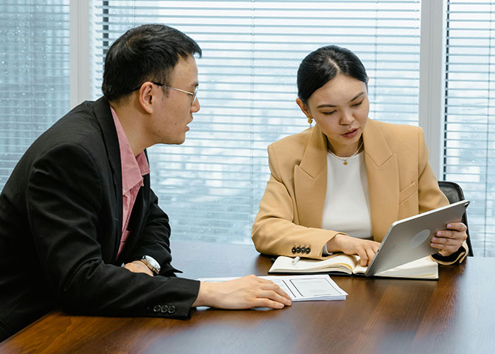 CEO Gives Power-Hungry Daughter A Taste Of The Real World After She Bans Janitors’ Lunch Break - 1