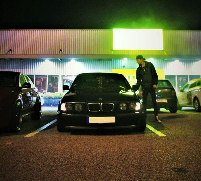 30 People Share Cringe Things High Schoolers Do While Thinking It's Cool