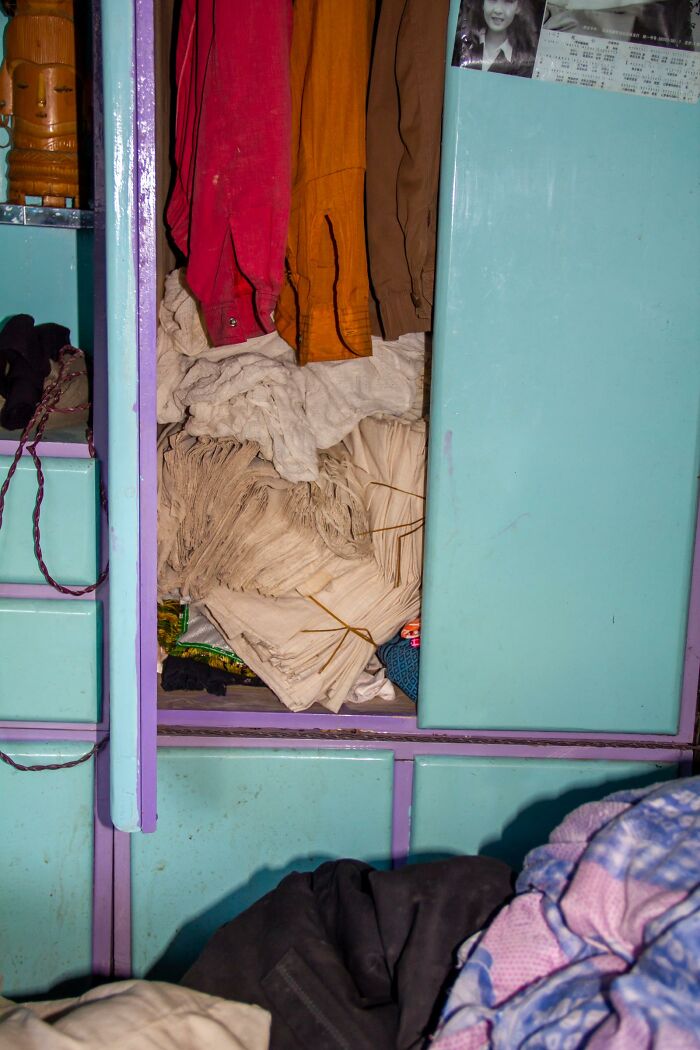 “The Carpet Was Just Like Squish Squish Squish”: 30 Wild Things Workers Saw In Clients’ Homes