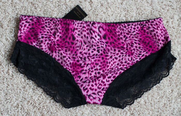 “The Carpet Was Just Like Squish Squish Squish”: 30 Wild Things Workers Saw In Clients’ Homes