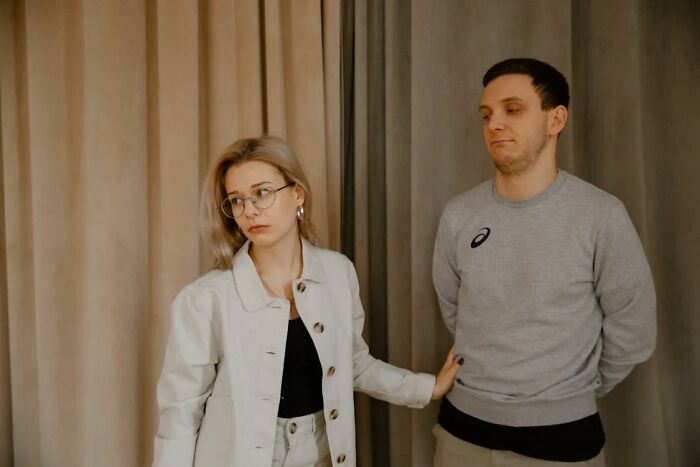 30 Men Don’t Hold Back Revealing What Gives Them "The Ick" About Women