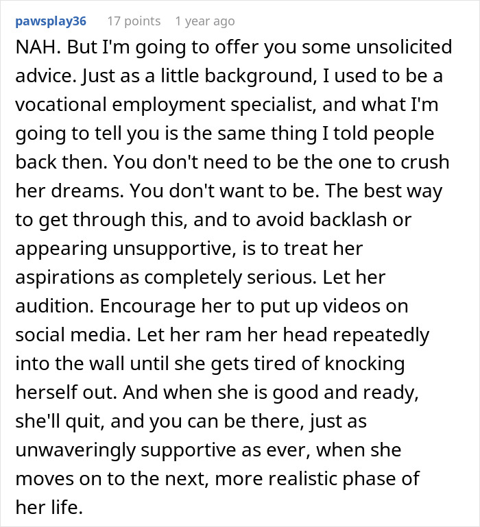 Teenager Thinks She's Going To Be A Famous Singer, Mom Gives Her A Reality Check