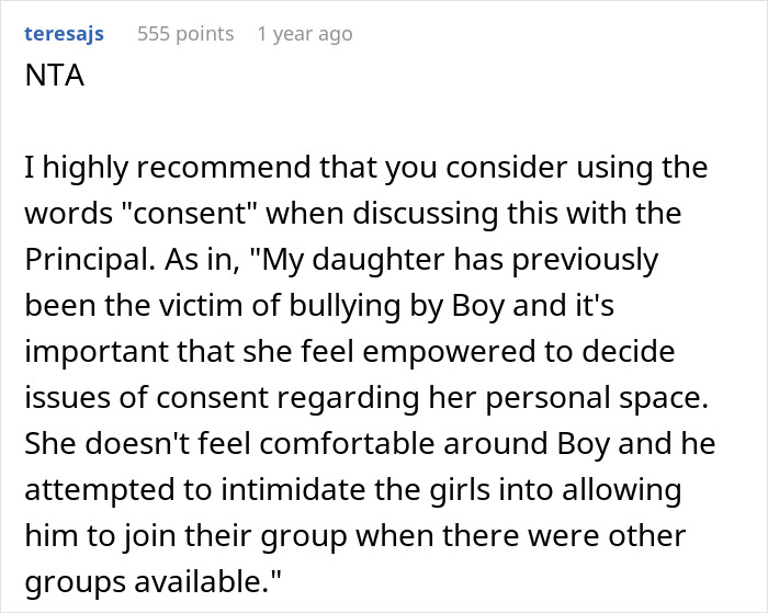 Pupil Keeps Harassing Female Classmates, Teacher Pays No Heed, Mom Shuts It Down With Other Parents - 29