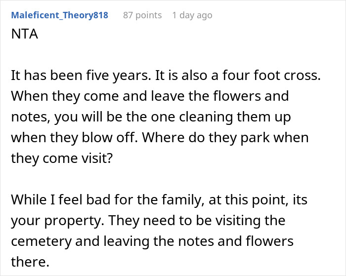 Man Asks If He’d Be A Jerk To Ask Parents To Remove Their Child’s Memorial From His Property - 24