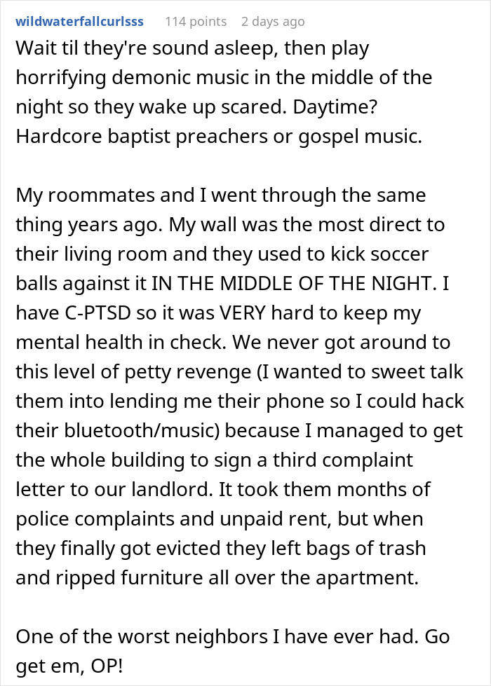 Loud Frat Boy Refuses To Keep The Volume Down, Gets A Dose Of Karma When Woman Retaliates - 17