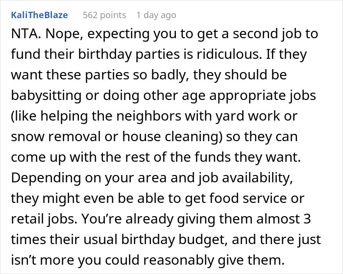 Triplets Want Individual "Sweet 16s", Tell Mom To Get An Extra Job If She Can't Afford It