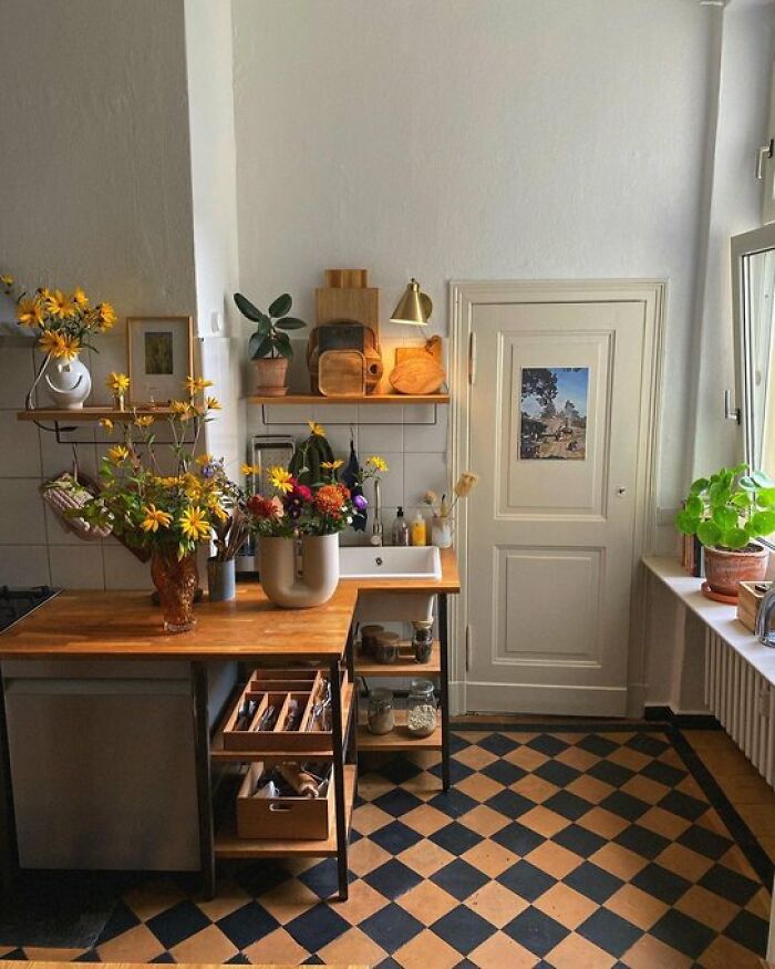 If You’re Feeling Blue, These 50 Pics Might Brighten Your Day