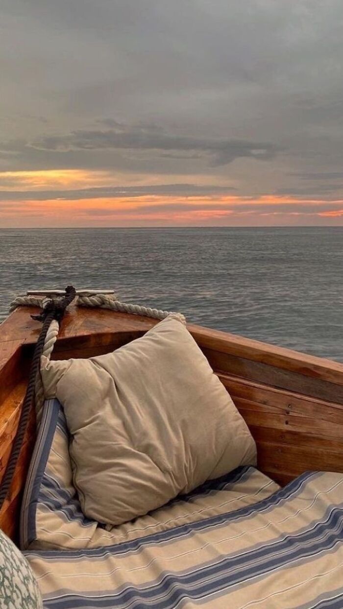 If You’re Feeling Blue, These 50 Pics Might Brighten Your Day