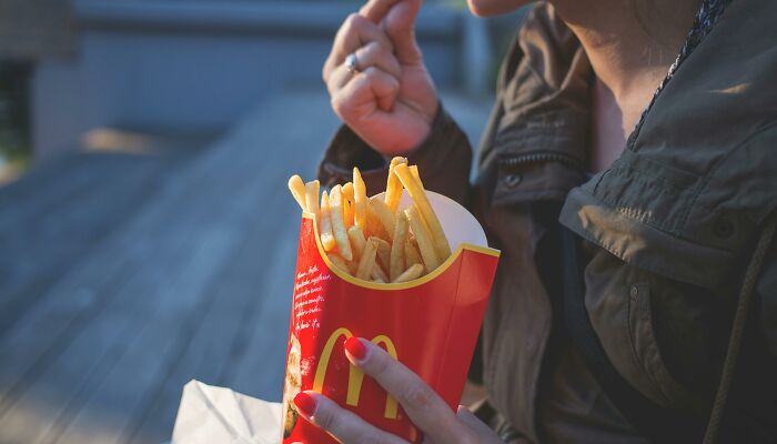 Customers Unhappy As McDonald’s Suffers Tech Outage In Several Countries; Even Burger King Pokes Fun