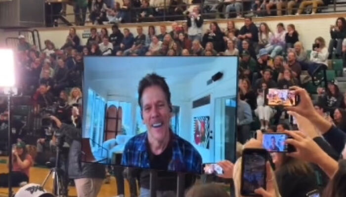 Kevin Bacon Tells ‘Footloose’ High School Students He’s Attending Their Prom: “I Gotta Come!”