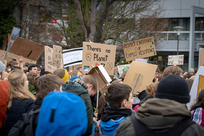 “Someone Saw Him Dancing With The Corpse”: 50 Of The Most Unsettling Facts People Ever Heard