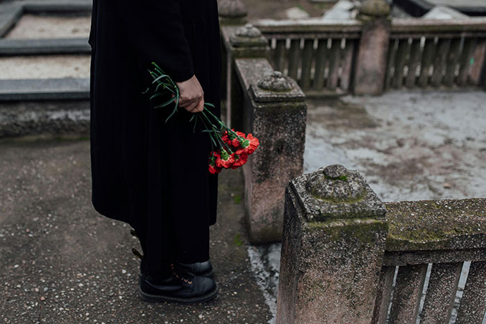 “Someone Saw Him Dancing With The Corpse”: 50 Of The Most Unsettling Facts People Ever Heard