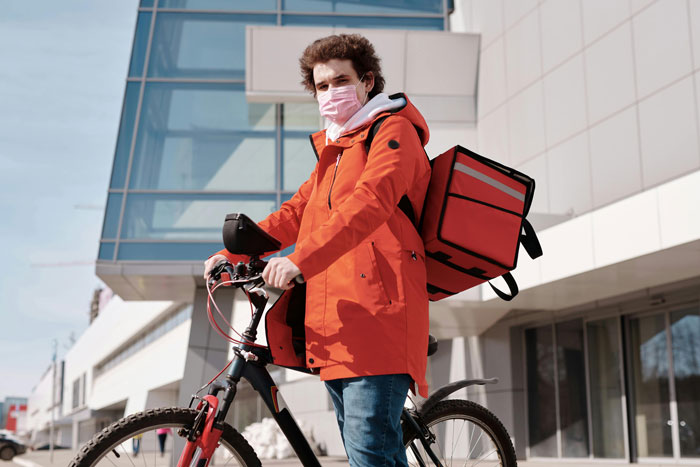 Delivery Driver Threw A Tantrum At Woman&rsquo;s Door Because She Refused To Come Out To Take Her Order