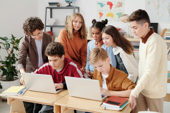 Pupil Keeps Harassing Female Classmates, Teacher Pays No Heed, Mom Shuts It Down With Other Parents