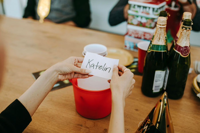 Mom Thinks The Unique Name She Gave Her Child Is A Gift, Is Furious When She Legally Changes It - 16