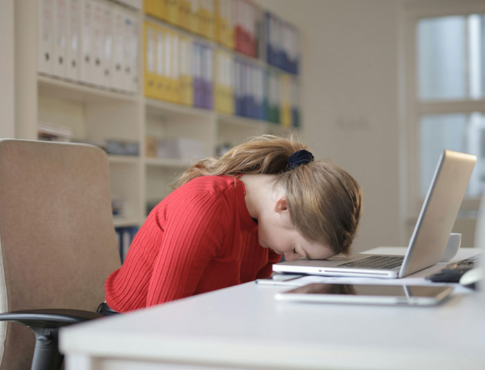 40 Flexes That Instead Of Impressing People, Make Them Cringe, Hard