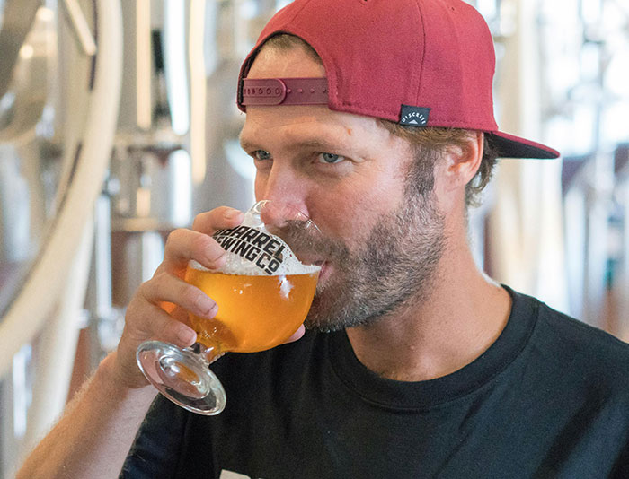 40 Flexes That Instead Of Impressing People, Make Them Cringe, Hard